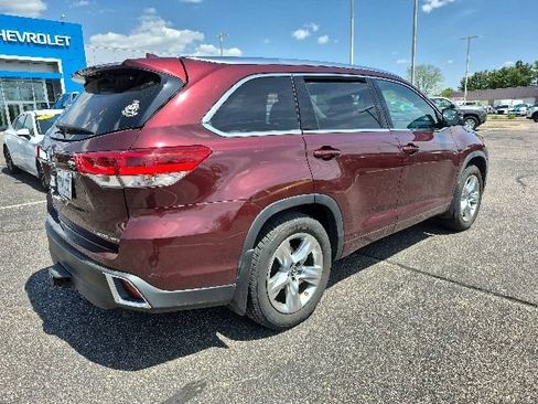 Used 2019 Toyota Highlander Limited AWD/4WD image 9