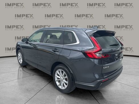 Used 2024 Honda CR-V EX image 3
