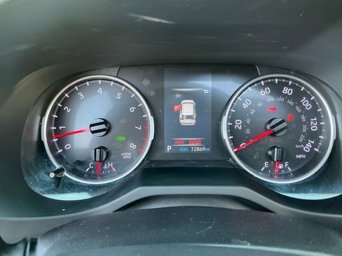 Certified 2019 Toyota RAV4 XLE Premium image 10