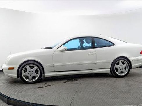 Used 2002 Mercedes-Benz CLK 430 Coupe image 3