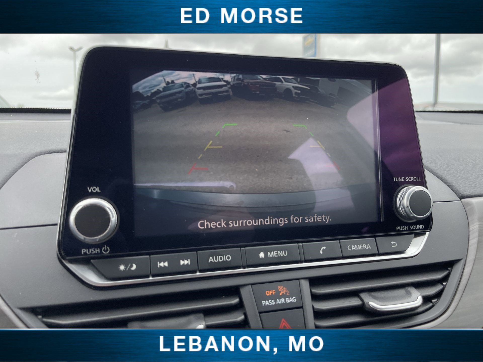 Used 2025 Nissan Altima 2.5 SV FWD image 14