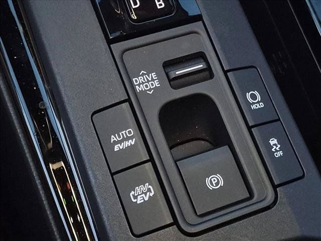 Used 2026 Toyota Prius Plug-In Hybrid FWD image 15