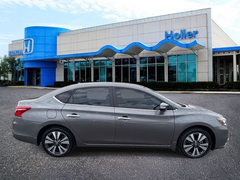 Used 2019 Nissan Sentra SL image 2