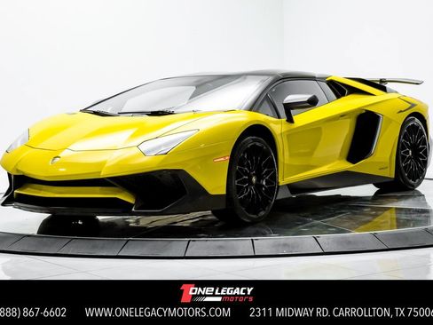 Used 2017 Lamborghini Aventador LP 750-4 Superveloce AWD/4WD image 1