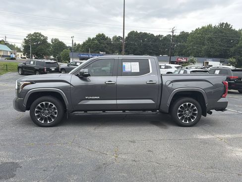 Used 2024 Toyota Tundra Limited AWD/4WD image 4