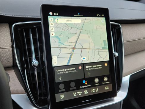 New 2026 Volvo XC90 T8 Plus w/ Protection Package Premier image 10