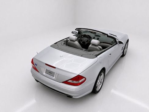 Used 2007 Mercedes-Benz SL 550 image 28