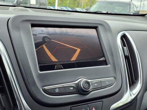 Used 2022 Chevrolet Equinox LT FWD image 8