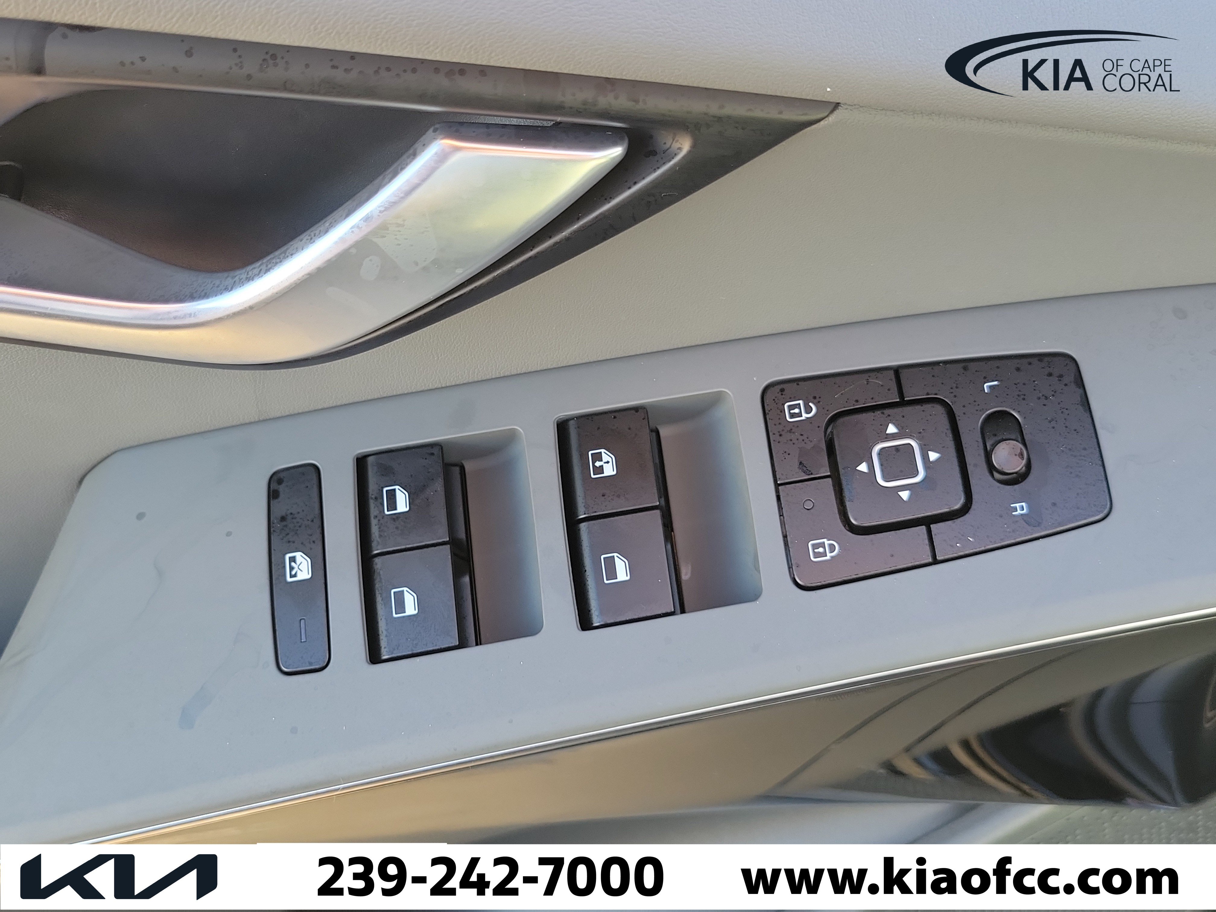 New 2026 Kia Niro EX FWD image 24