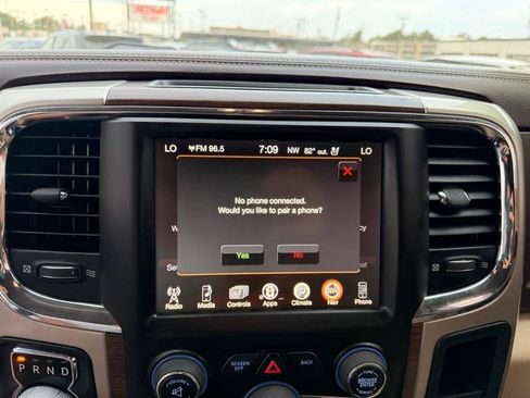 Used 2016 RAM 1500 Laramie w/ Convenience Group AWD/4WD image 45