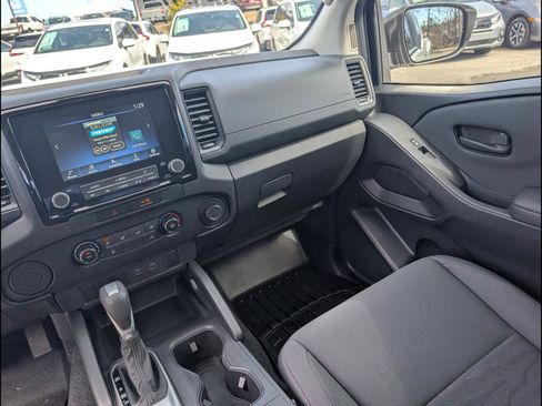 Used 2022 Nissan Frontier S image 9
