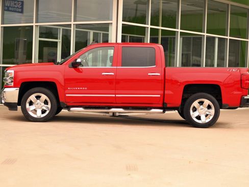 Used 2018 Chevrolet Silverado 1500 LTZ w/ Sport Package image 4