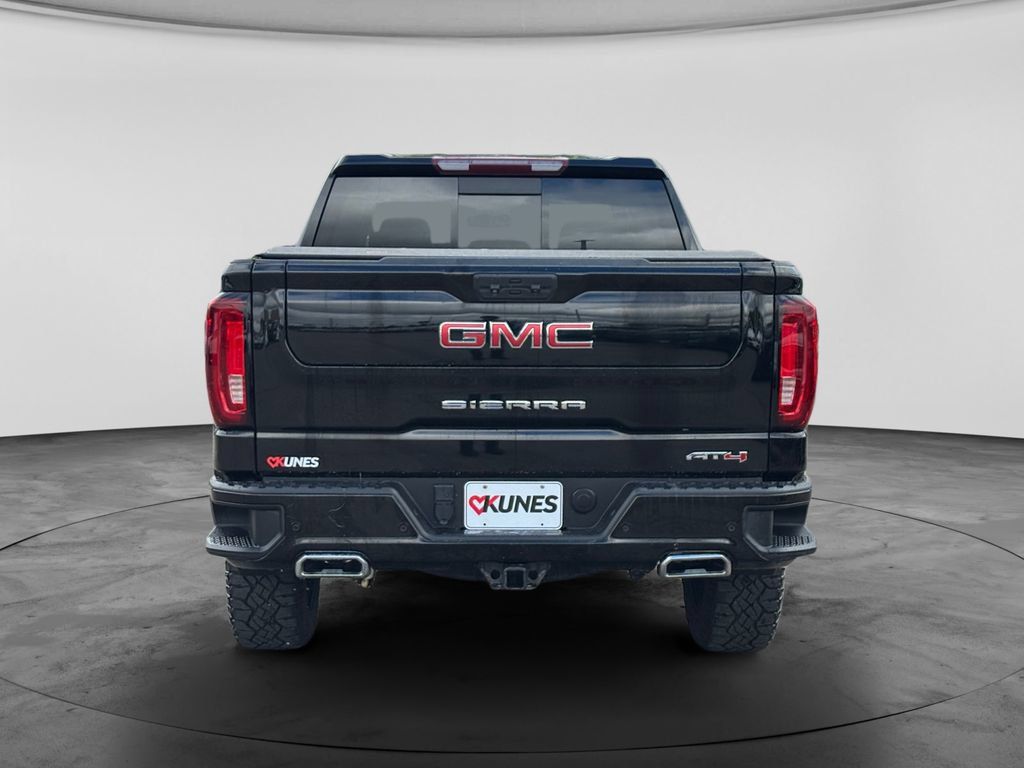 Used 2023 GMC Sierra 1500 AT4 w/ AT4 Premium Package AWD/4WD image 9