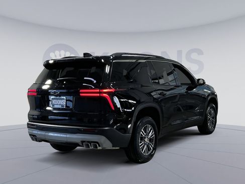 New 2026 Chevrolet Traverse LT image 16