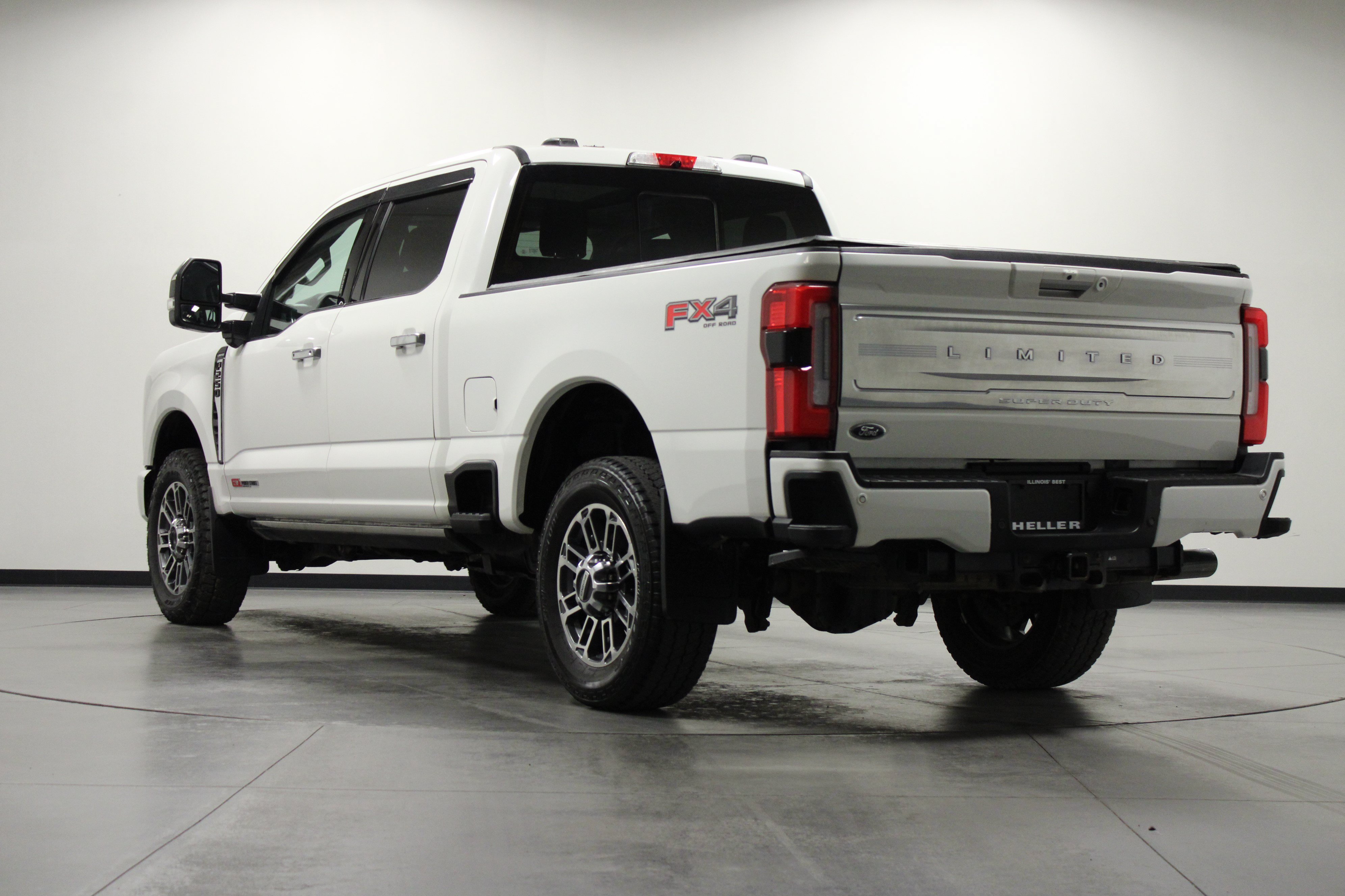 Used 2024 Ford F250 Limited w/ FX4 Off-Road Package AWD/4WD image 6
