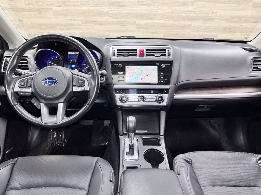 Used 2017 Subaru Outback 2.5i Limited AWD/4WD image 2