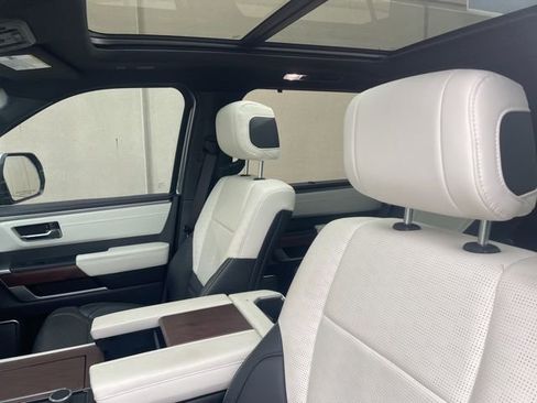 Used 2024 Toyota Sequoia Capstone image 5