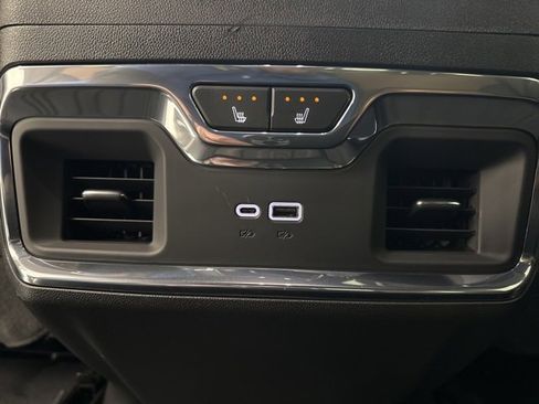 Used 2024 Chevrolet Silverado 1500 High Country w/ High Country Premium Package image 30