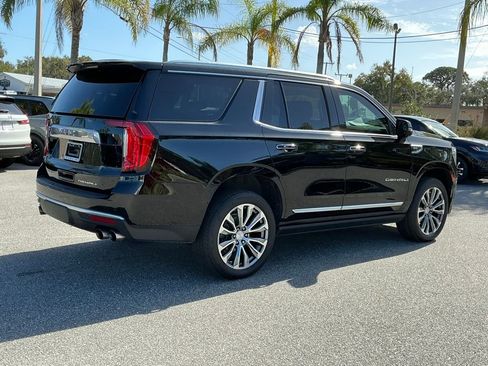 Used 2021 GMC Yukon Denali w/ Denali Premium Package image 8