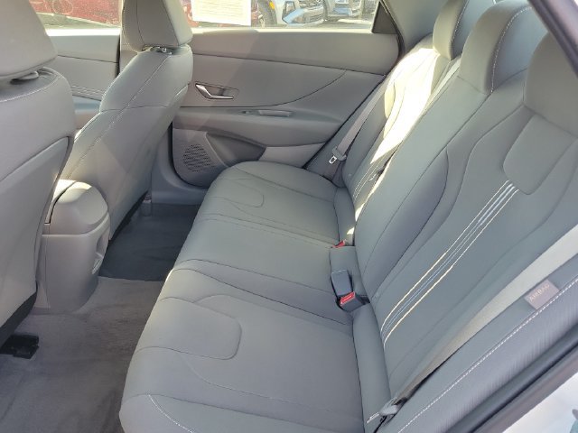 Certified 2026 Hyundai Elantra Sport FWD image 22