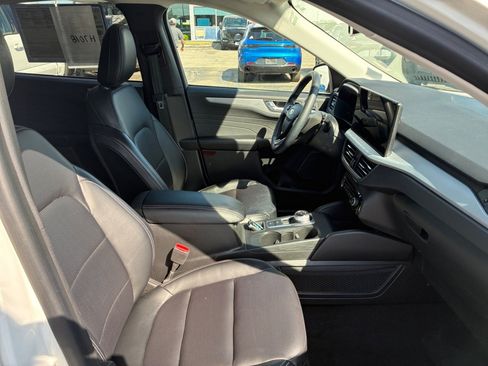 Used 2023 Ford Escape Platinum AWD/4WD image 21