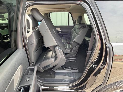 Used 2025 Ford Expedition Max Active image 23