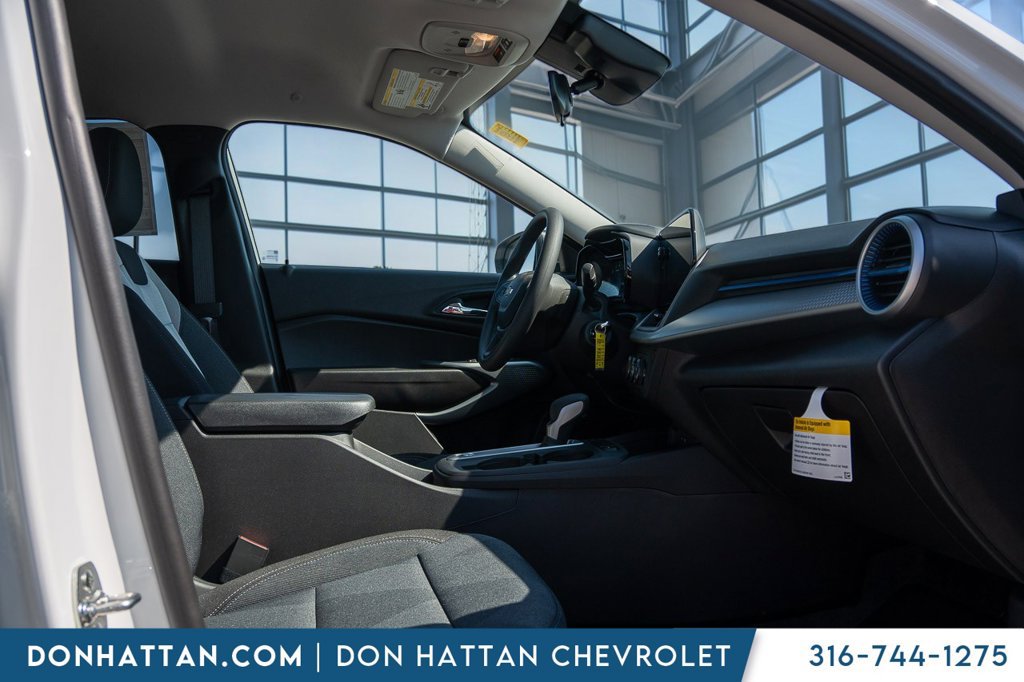 New 2026 Chevrolet Trax LS FWD image 23