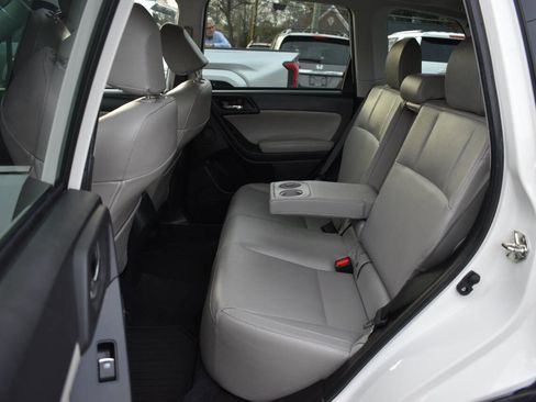 Used 2018 Subaru Forester 2.5i Limited image 9