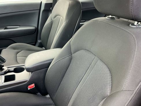 Used 2017 Kia Optima LX FWD image 24