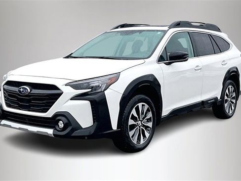 Used 2025 Subaru Outback Limited w/ Popular Package #2 image 2