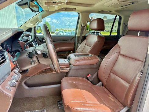 Used 2017 Chevrolet Tahoe Premier AWD/4WD image 11