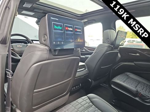 Used 2024 Cadillac Escalade ESV Sport Platinum image 16