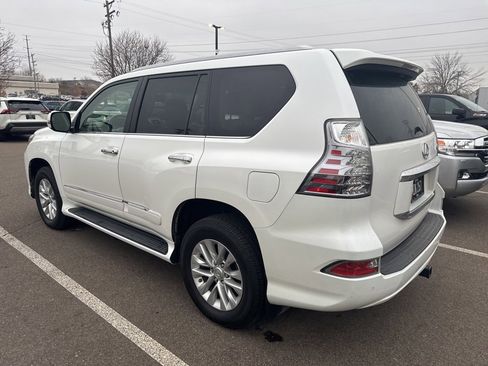 Used 2019 Lexus GX 460 image 26