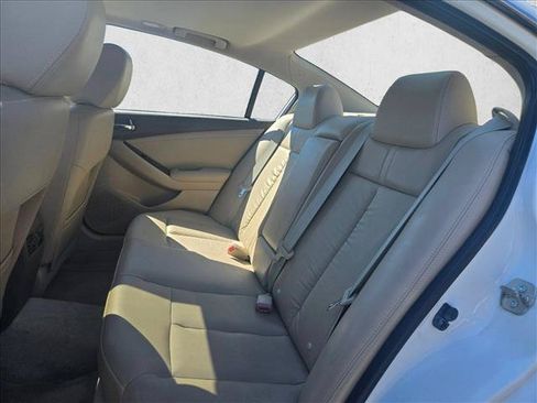 Used 2012 Nissan Altima 3.5 SR w/ Sport Pkg FWD image 24
