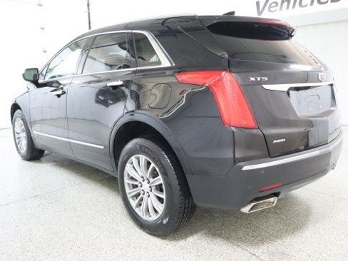 Used 2019 Cadillac XT5 Luxury AWD/4WD image 3