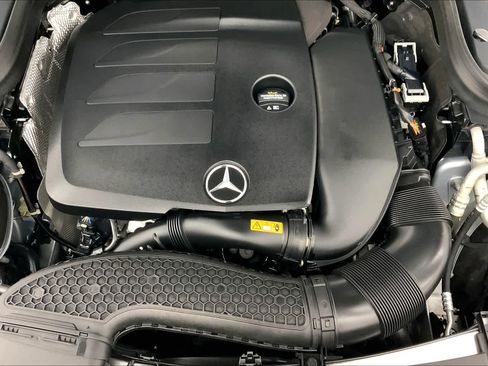Certified 2021 Mercedes-Benz GLC 300 image 28