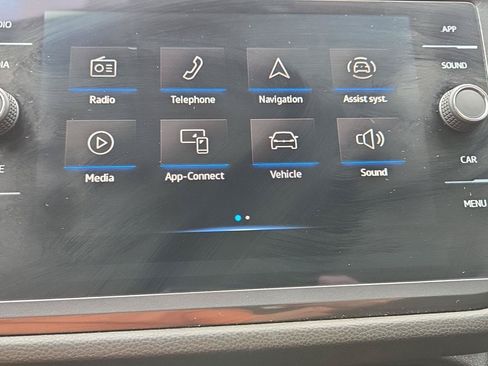 Used 2022 Volkswagen Tiguan SE FWD image 33