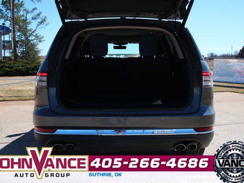 Used 2022 Lincoln Aviator AWD w/ Premium Package image 8