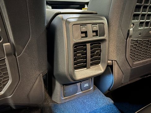 New 2025 Ford Bronco Badlands w/ Sasquatch Package image 22