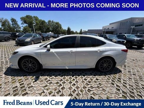 Used 2025 Toyota Camry XSE w/ Premium Plus Package AWD/4WD image 4