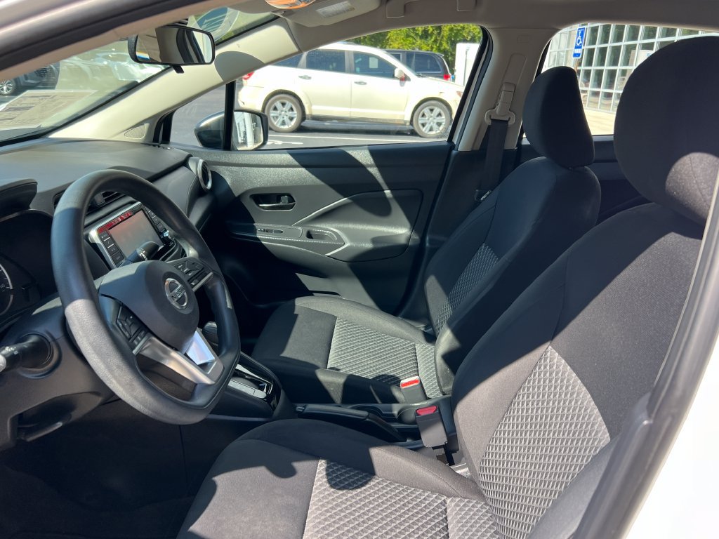 Used 2021 Nissan Versa S FWD image 8