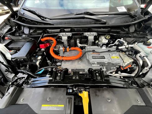 Used 2023 Nissan Ariya FWD image 30