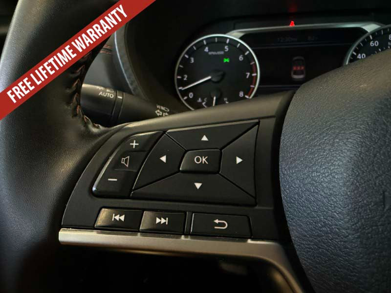 Used 2025 Nissan Sentra SR FWD image 32