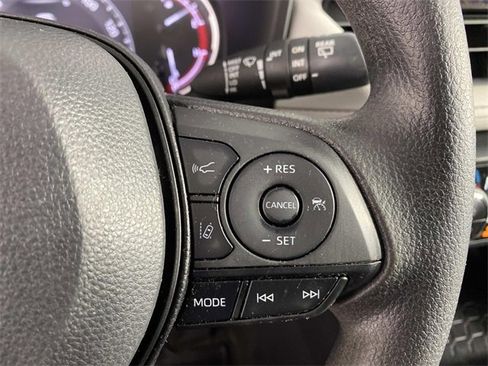 Used 2024 Toyota RAV4 XLE image 17