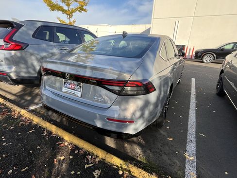 New 2025 Honda Accord Touring image 4
