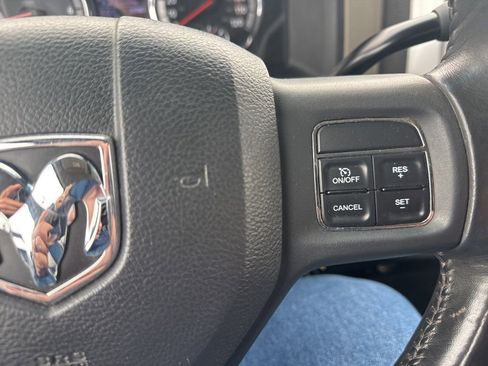 Used 2012 RAM 1500 Classic SLT w/ Luxury Group image 25