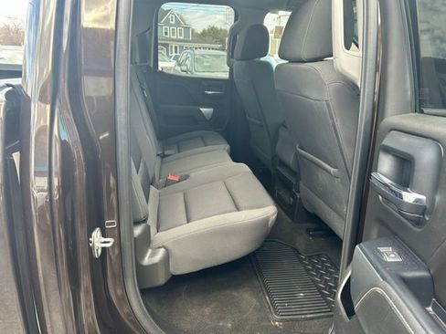 Used 2018 Chevrolet Silverado 1500 LT w/ All Star Edition image 16