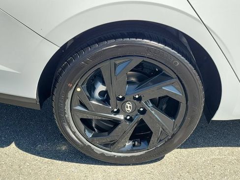 New 2026 Hyundai Elantra Sport FWD image 28