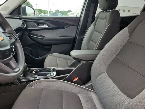 Used 2021 Chevrolet TrailBlazer LT w/ Convenience Package FWD image 17