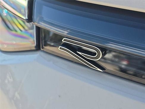 New 2026 Volkswagen Tiguan SE R-Line FWD image 3